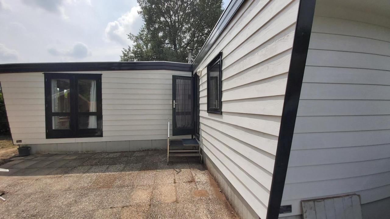 Comfortabel En Gezellig Familie Chalet Tot 6 Personen Op De Veluwe Bungalowpark De Kern Putten Dış mekan fotoğraf