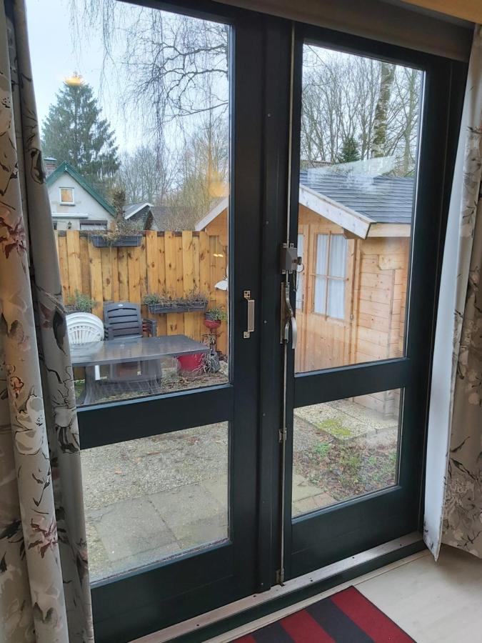 Comfortabel En Gezellig Familie Chalet Tot 6 Personen Op De Veluwe Bungalowpark De Kern Putten Dış mekan fotoğraf