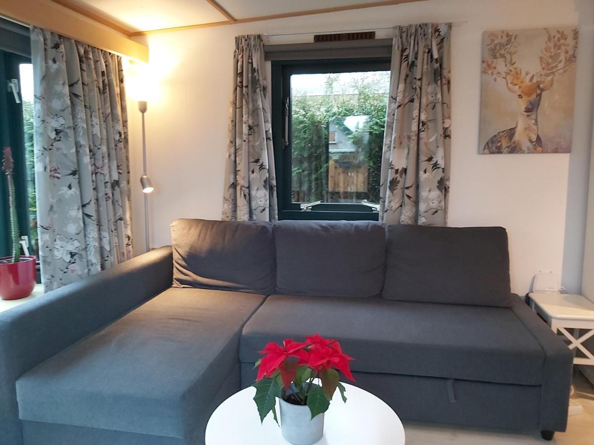 Comfortabel En Gezellig Familie Chalet Tot 6 Personen Op De Veluwe Bungalowpark De Kern Putten Dış mekan fotoğraf