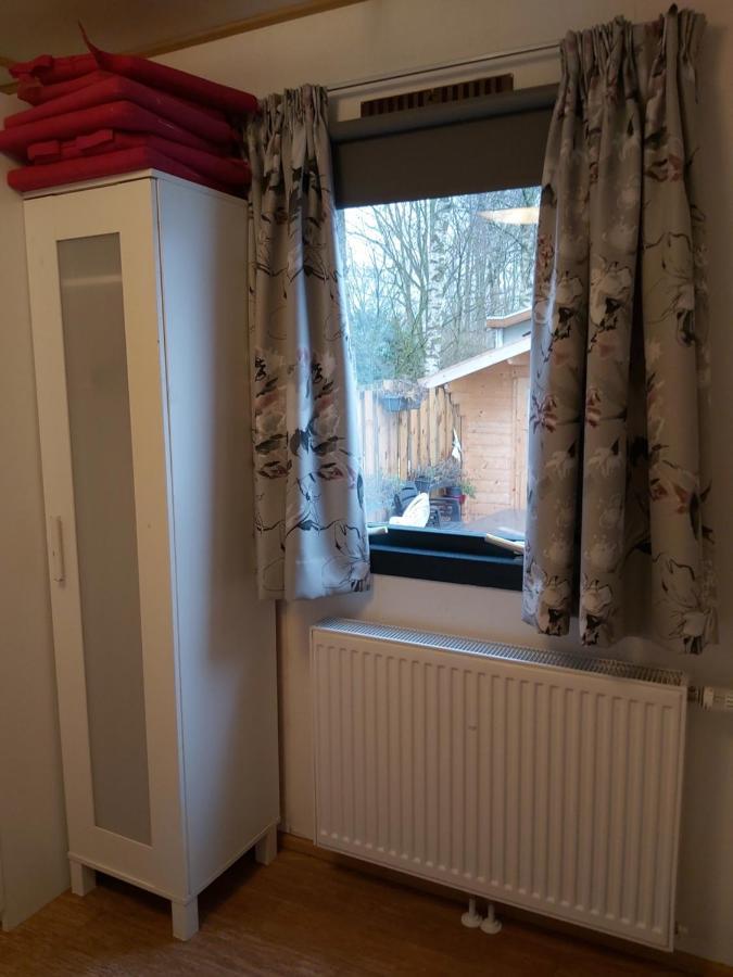 Comfortabel En Gezellig Familie Chalet Tot 6 Personen Op De Veluwe Bungalowpark De Kern Putten Dış mekan fotoğraf