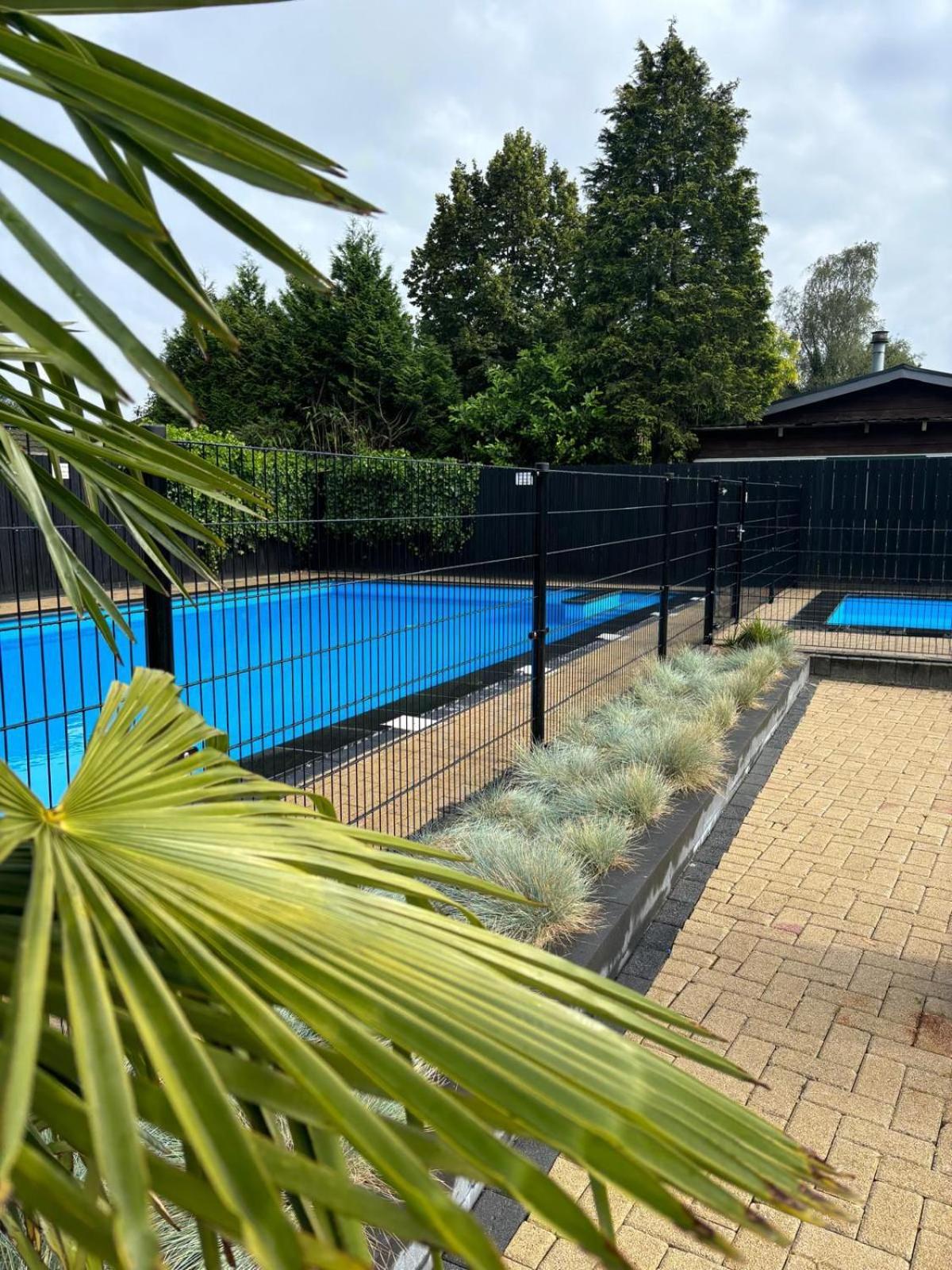 Comfortabel En Gezellig Familie Chalet Tot 6 Personen Op De Veluwe Bungalowpark De Kern Putten Dış mekan fotoğraf