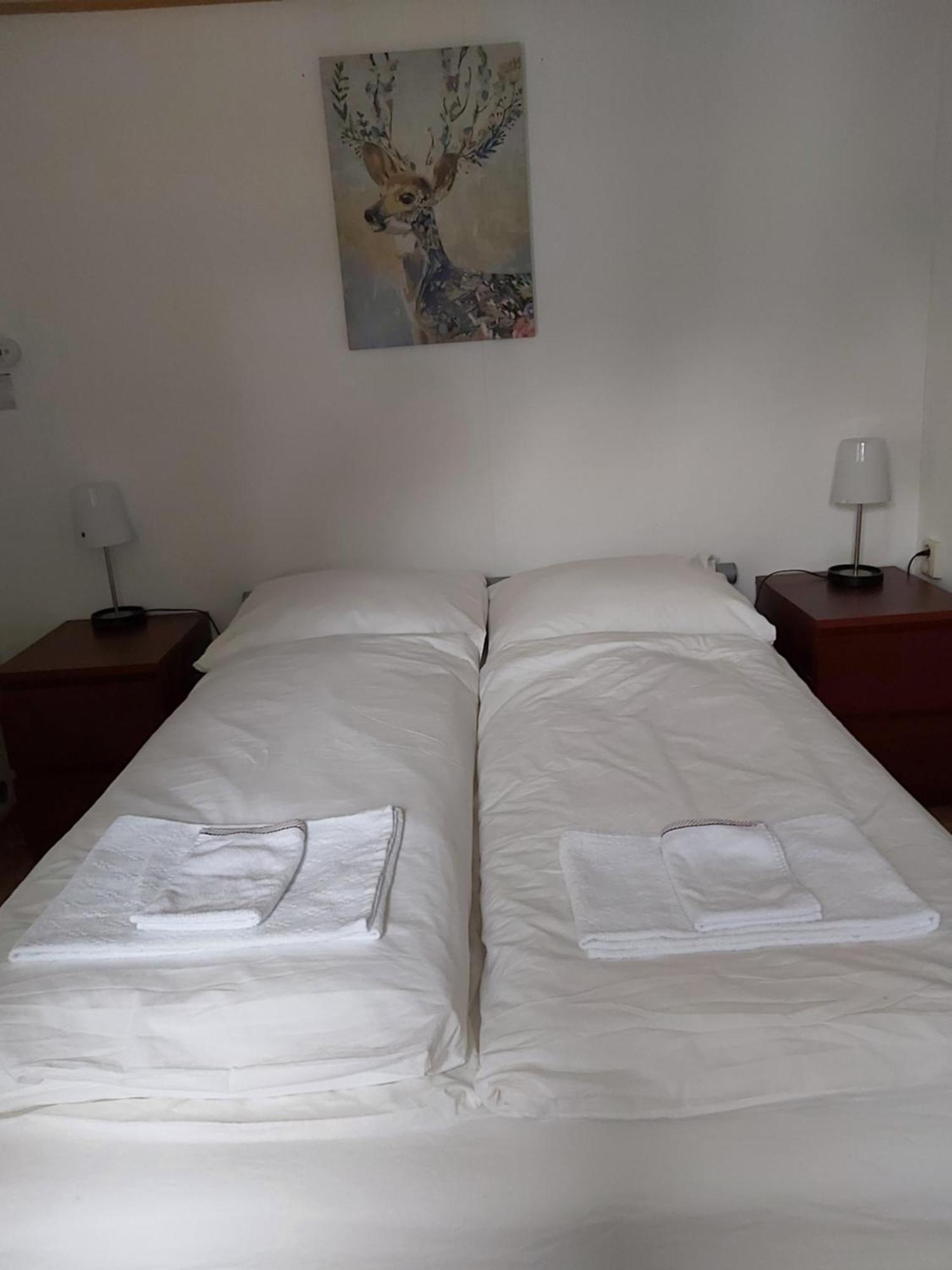 Comfortabel En Gezellig Familie Chalet Tot 6 Personen Op De Veluwe Bungalowpark De Kern Putten Dış mekan fotoğraf